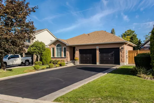 Hamilton, ON L0R 1W0,209 Portage LN