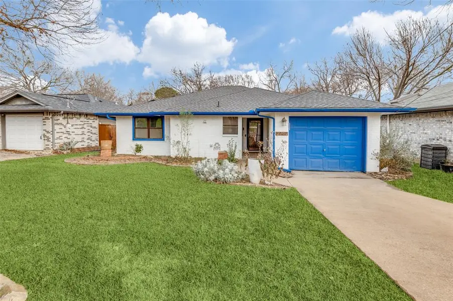 2749 Buna Drive, Dallas, TX 75211