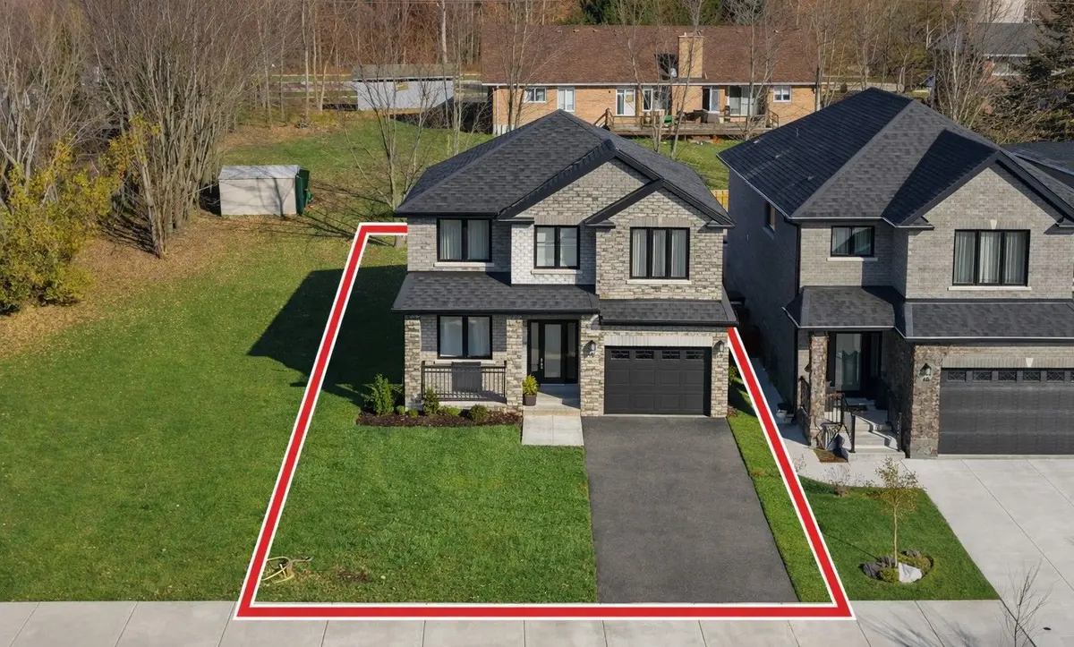 Hamilton, ON L0R 1C0,92 Gowland DR