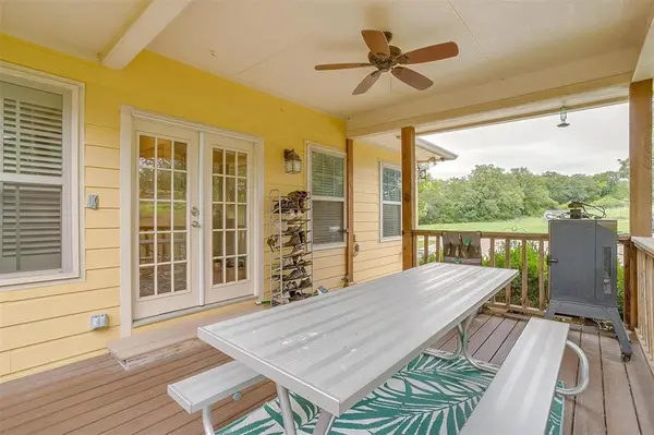 383 County Rd 3672, Springtown, TX 76082