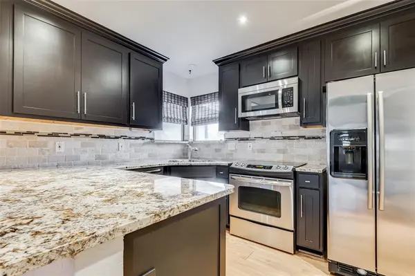 2749 Buna Drive, Dallas, TX 75211