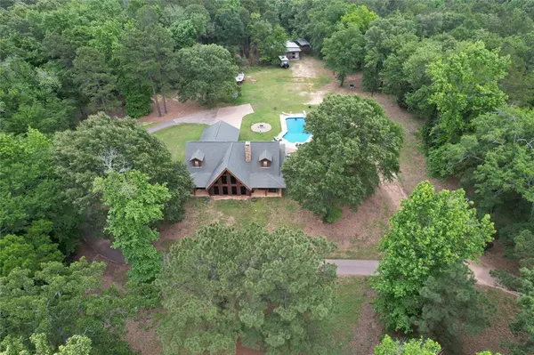 637 County Road 4420, Winnsboro, TX 75494