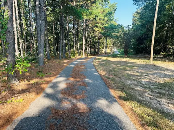 637 County Road 4420, Winnsboro, TX 75494