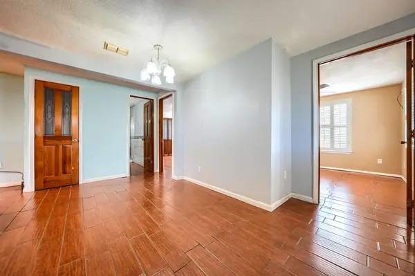 2112 Mangum Street, Commerce, TX 75428