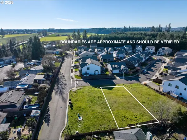 Hubbard, OR 97032,2601 N LYDIA LOOP