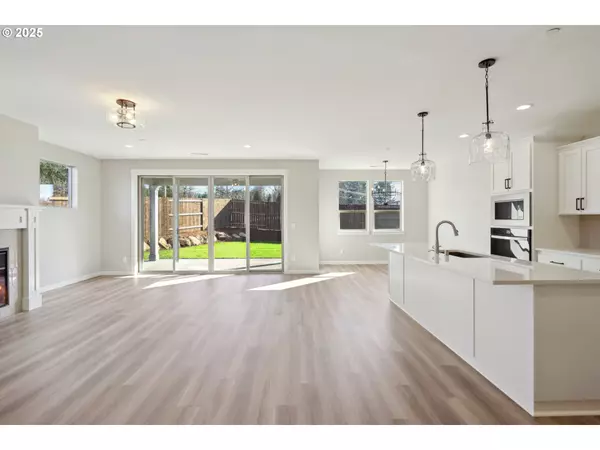 La Center, WA 98629,135 E AIREDALE AVE