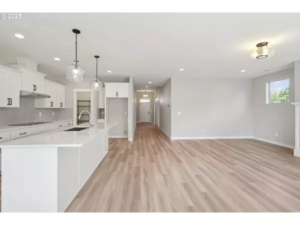 La Center, WA 98629,135 E AIREDALE AVE