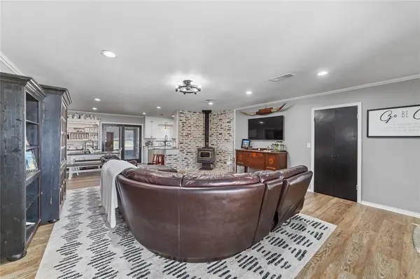 1811 Saylor Street, Goldthwaite, TX 76844