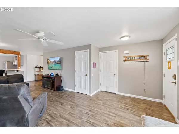 3153 30TH CT, Albany, OR 97322