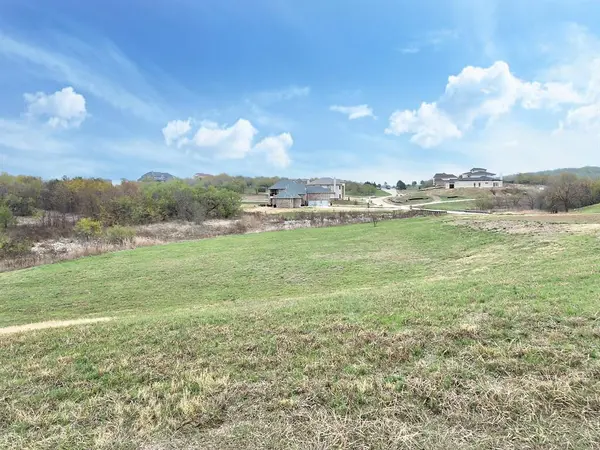 1204 Preserve Boulevard, Grand Prairie, TX 75104