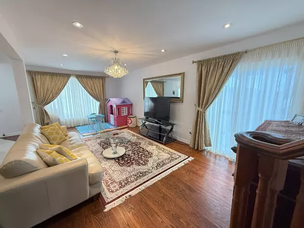 East Gwillimbury, ON L9N 1C4,40 Holland River Blv. BLVD