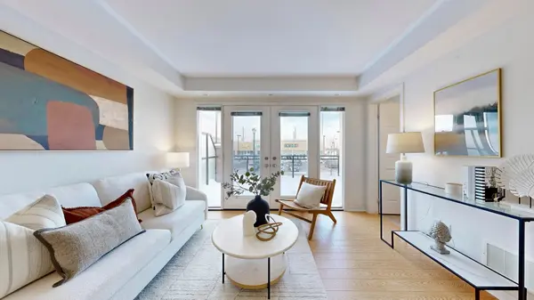 Aurora, ON L4G 0S3,55 Burton Howard DR