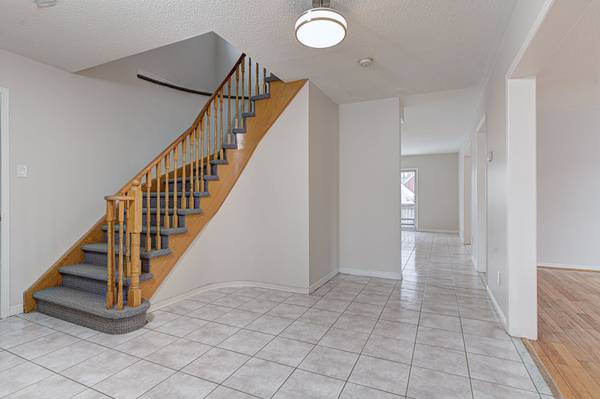 17 Ellen ST #Main, Brampton, ON L6V 1J7