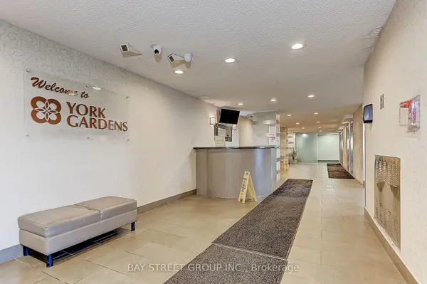 5 Parkway Forest DR #1512, Toronto C15, ON M2J 1L2