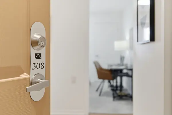 61 Clarington BLVD #308, Clarington, ON L1C 0H6