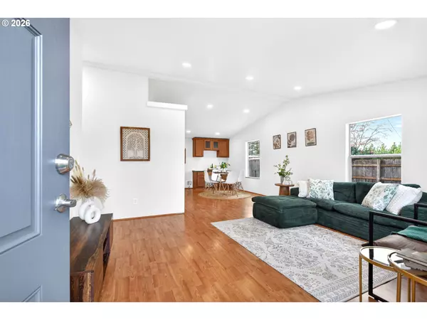 Newberg, OR 97132,110 S HARRISON ST