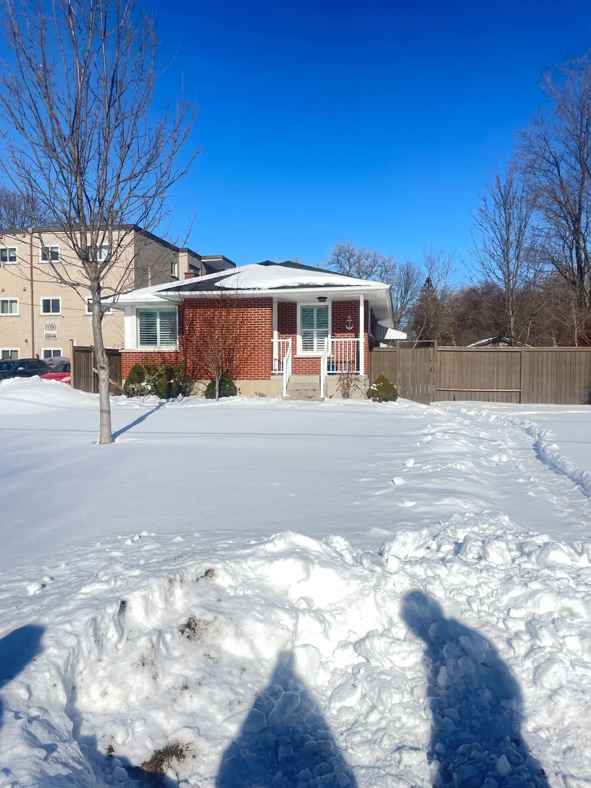 110 Front ST E, Whitby, ON L1N 1A1