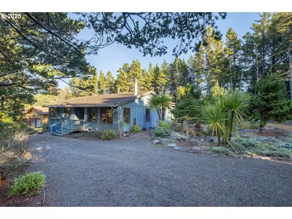 Lincoln City, OR 97367,5740 PALISADES DR