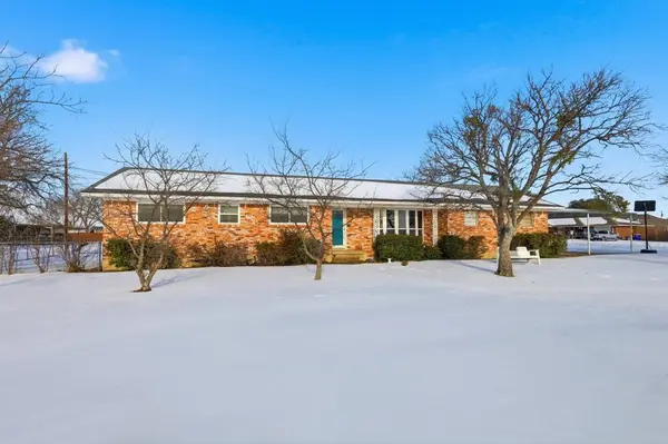 107 N 7th Street, Krum, TX 76249