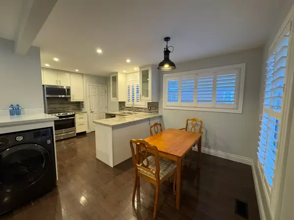 110 Front ST E, Whitby, ON L1N 1A1