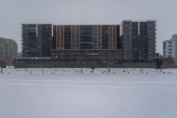 Barrie, ON L4M 0L7,185 Dunlop ST E #616