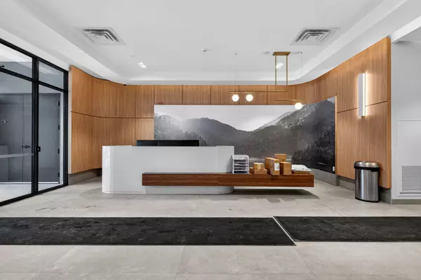 Barrie, ON L4M 0L7,185 Dunlop ST E #616