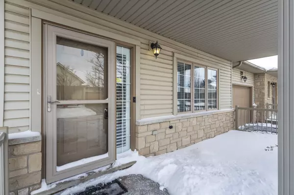 Hamilton, ON L0R 1C0,130 Southbrook DR #30