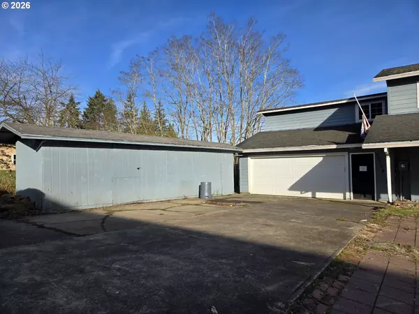 Rainier, OR 97048,30174 SANDY LN