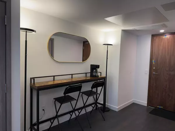 Toronto C01, ON M5V 0X4,3 Concord Cityplace Way N/A #2309