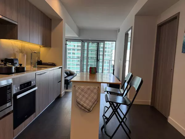 Toronto C01, ON M5V 0X4,3 Concord Cityplace Way N/A #2309