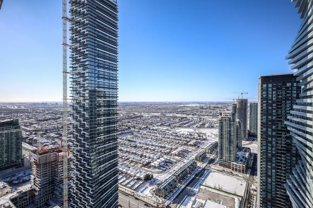 Mississauga, ON L5B 0M4,3883 Quartz RD #4311