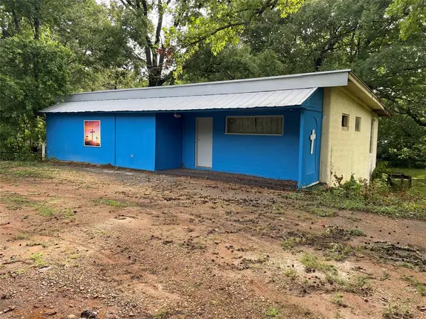 1518 N Pine Street, Vivian, LA 71082