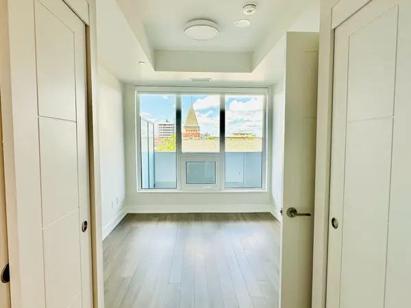 Toronto, ON M6B 2Y9,2525 Bathurst ST #1001