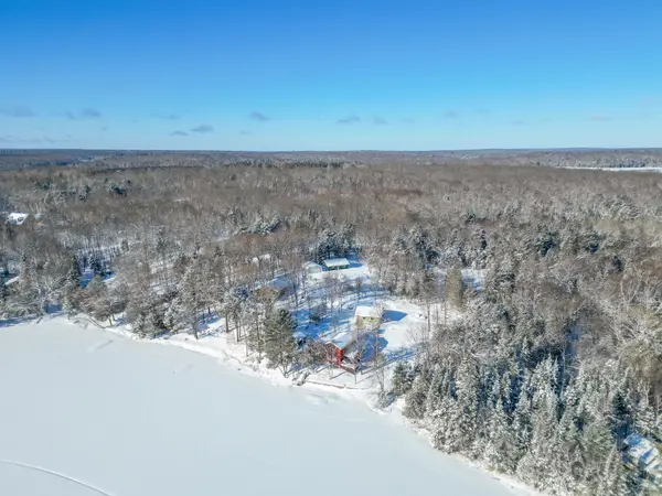 17 Sunrise LN, Powassan, ON P0H 1Z0