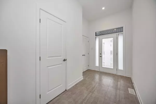 Barrhaven, ON K2J 6Y8,4007 Jockvale RD