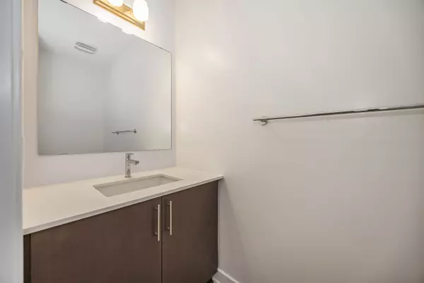 Barrhaven, ON K2J 6Y8,4007 Jockvale RD