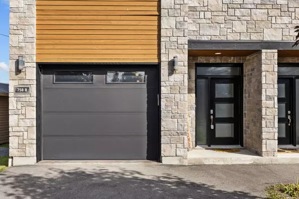 Casselman, ON K0A 1M0,758 St Joseph ST #B