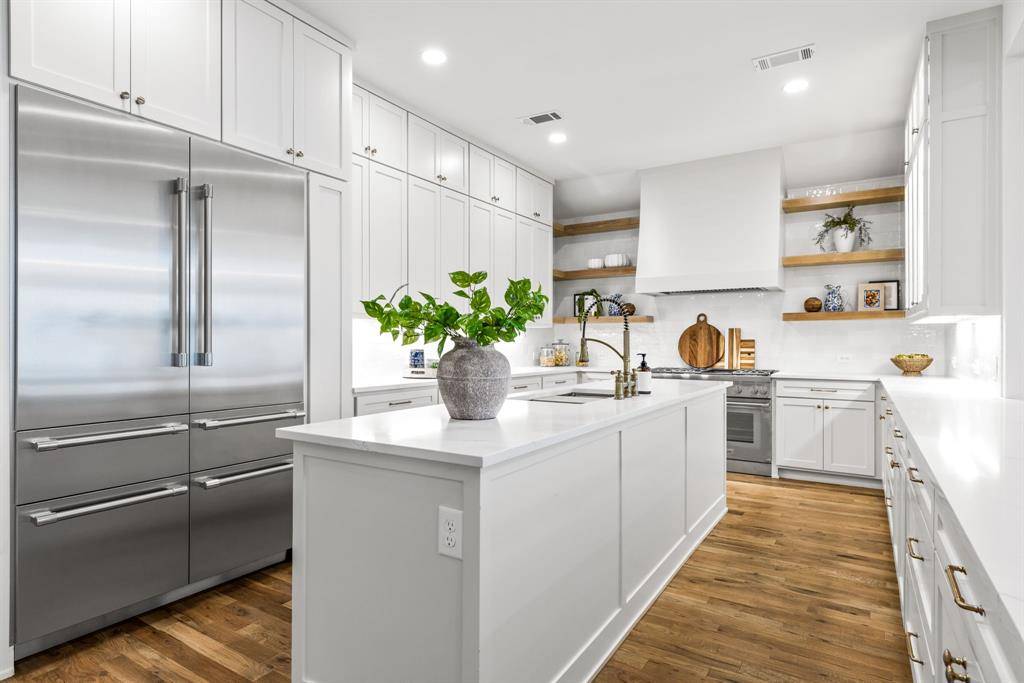 7 Royal Terrace Court, Dallas, TX 75225