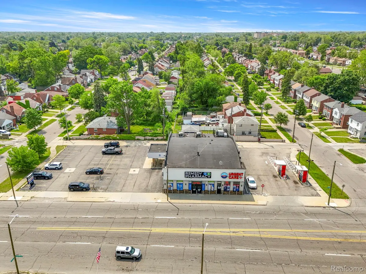 13403 W 7 Mile RD, Detroit, MI 48235