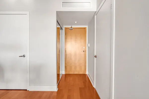 550 Queens Quay W #1226, Toronto C01, ON M5V 3M8