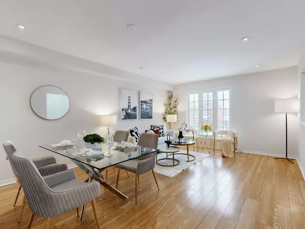 Aurora, ON L4G 0C4,24 Martell Gate