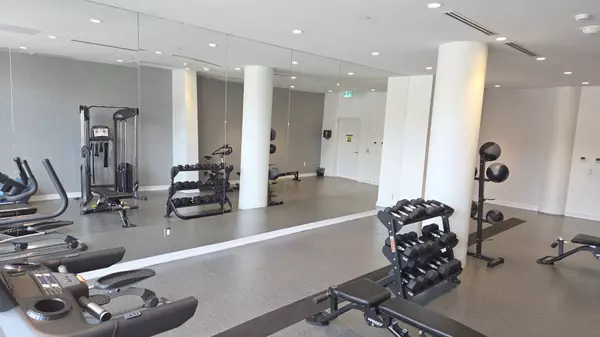 Toronto W07, ON M8Z 0H2,6 Chartwell RD #213