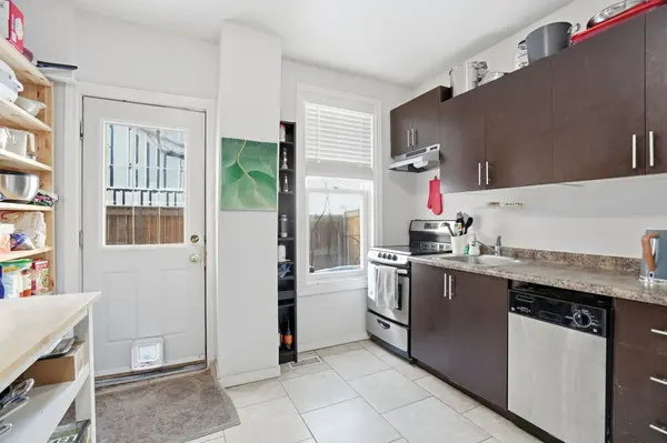 Hamilton, ON L8R 1M9,51 Wellington ST N