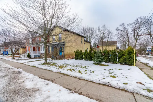 394 Woolwich ST, Guelph, ON N1H 3W7
