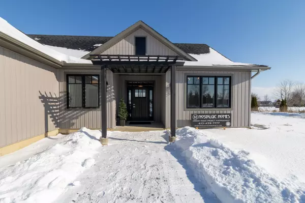 Augusta, ON K6V 5T2,3 APPALOOSA PATH N