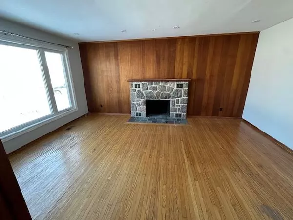 Brighton, ON K0K 1H0,231 Carman RD