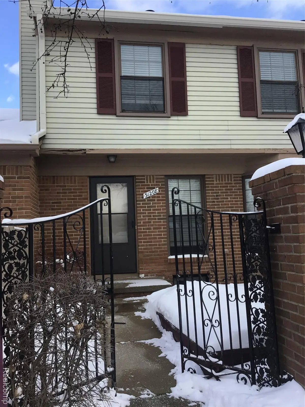 31208 Country WAY, Farmington Hills, MI 48331