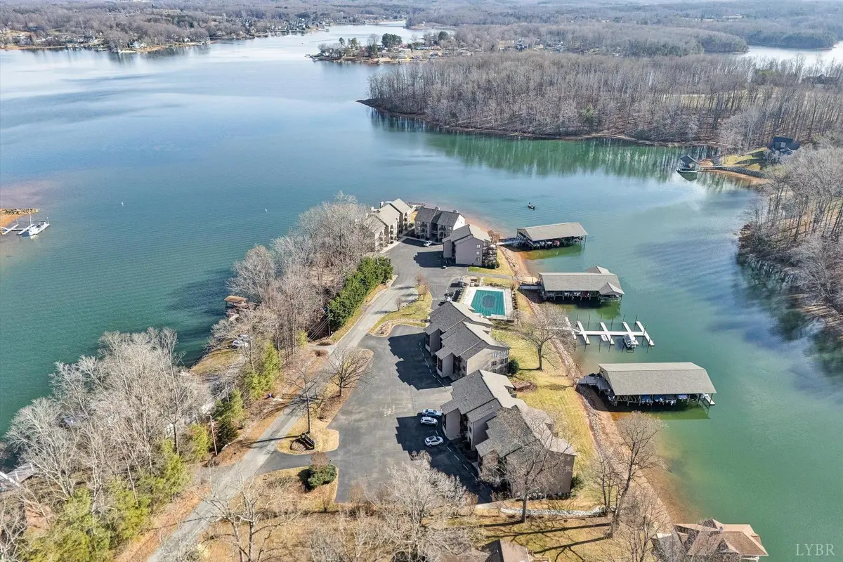 630 Montevista RD, Union Hall, VA 24176