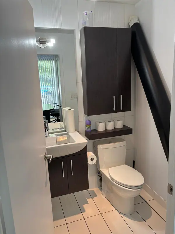 Toronto C01, ON M5V 3Z6,17 Capreol CT #G10