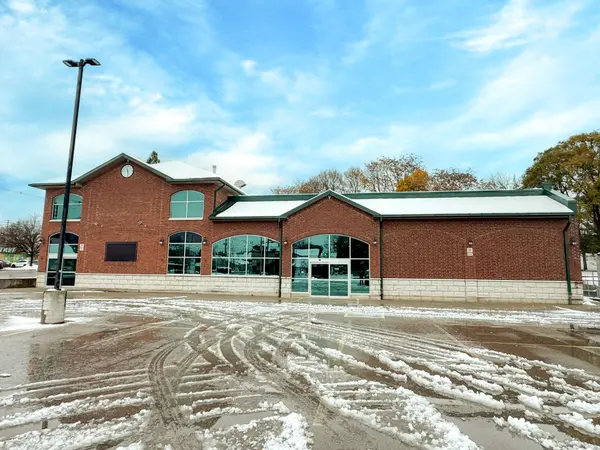 744 Adelaide ST N #Unit 1A, London East, ON N5Y 2L6